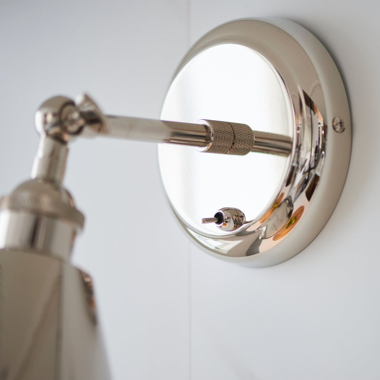 Bright Nickel Plated Adjustable Wall Lamp - ID 11694