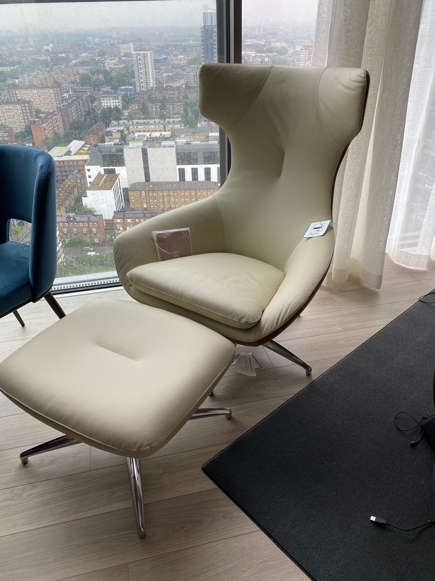 Leolux Caruzzo Armchair