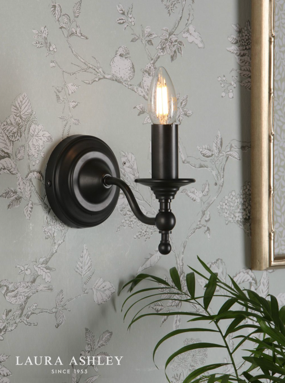 Laura Ashley - Ludchurch Single Wall Light Industrial Black - ID 13481