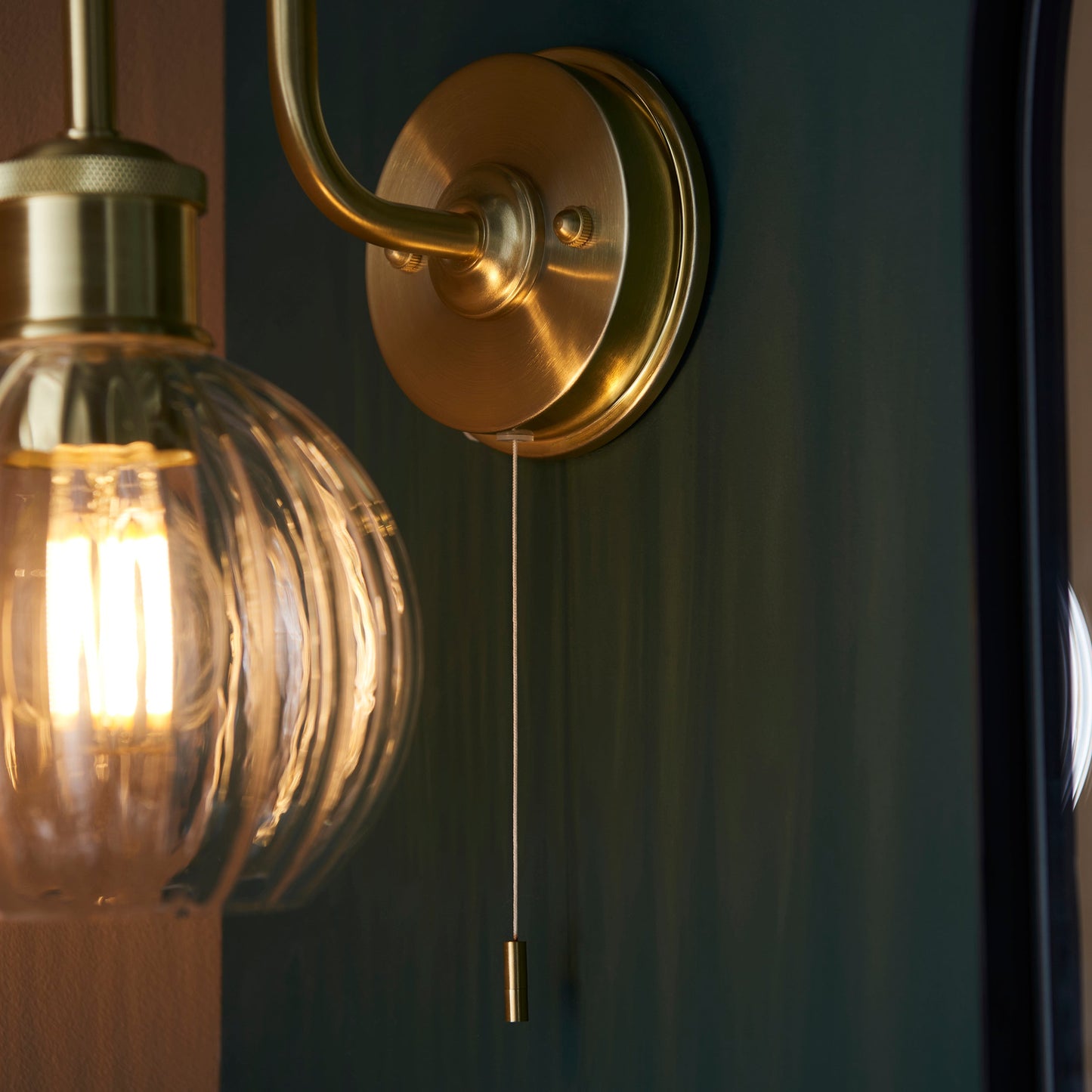Satin Brass & Ribbed Glass Bathroom Wall Light - ID 11661
