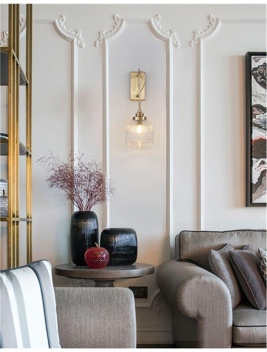 MON Clear Lined Enclosed Glass & Gold Metal Single Wall Light - ID 10030