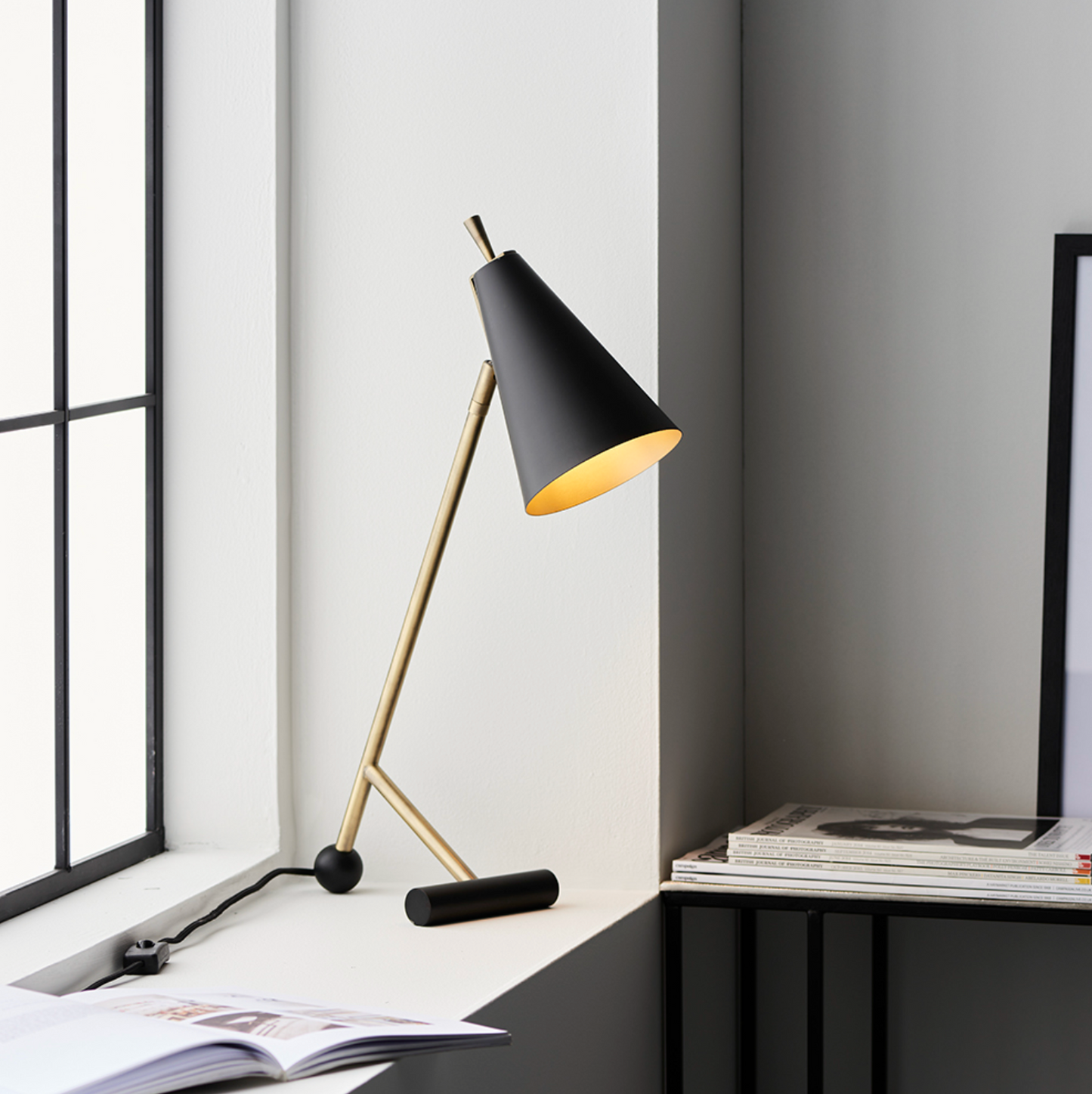 Cone Matt Black Black Desk Lamp - ID 11380