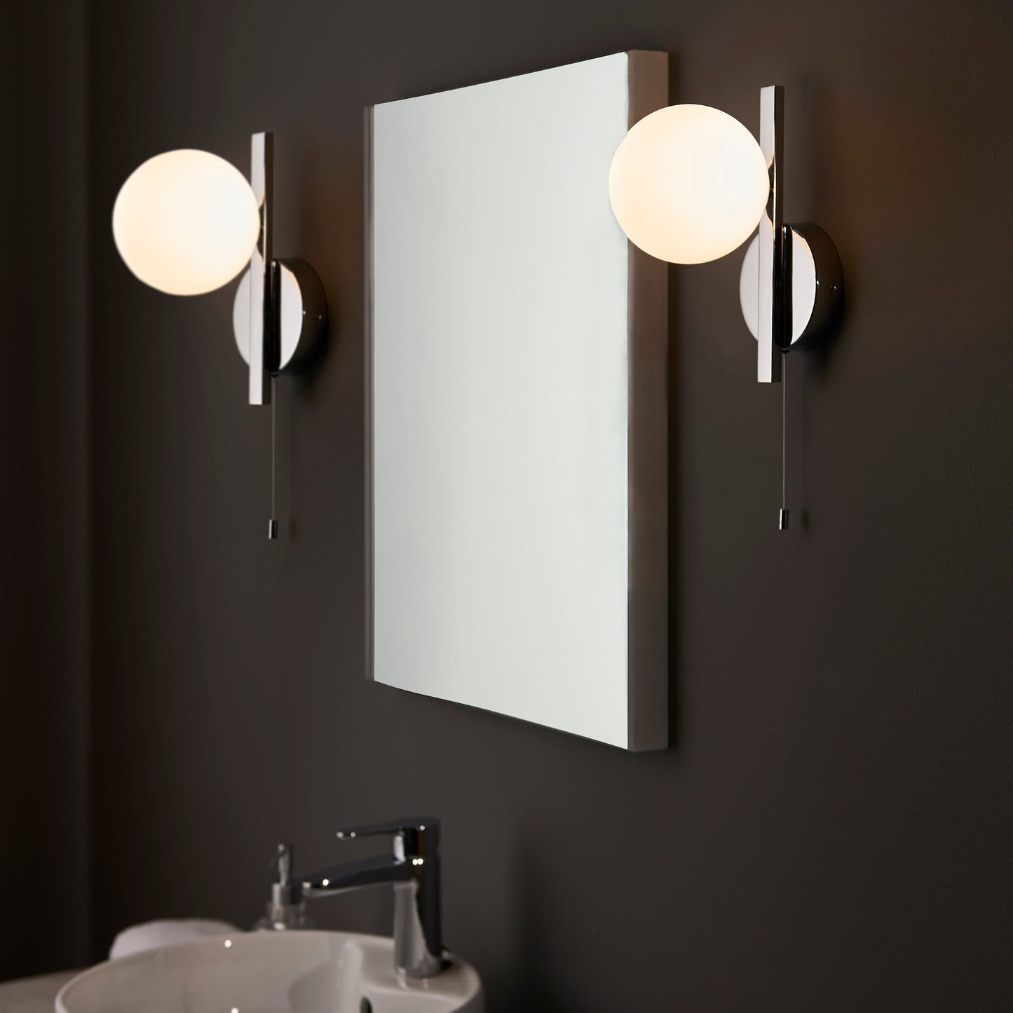 Contemporary Bathroom Chrome Angled Wall Light - ID 11673